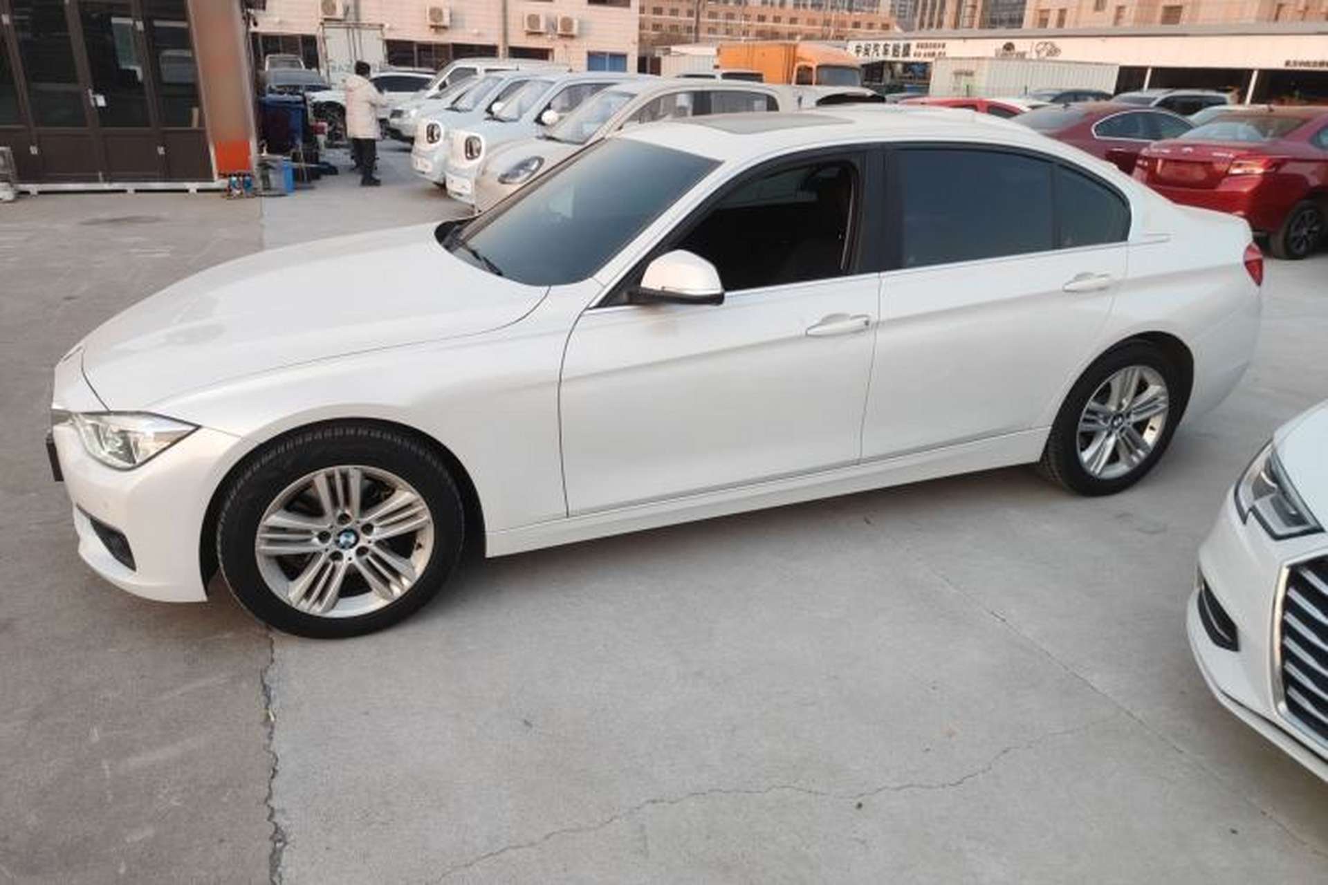 Used BMW 3 Series 2018 318Li Exterior 3