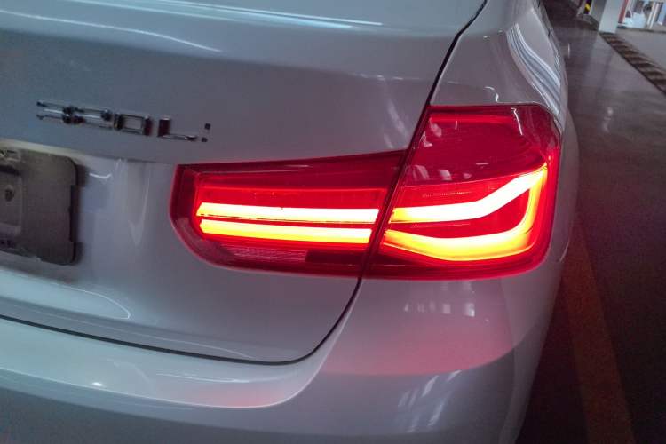 Used BMW 3 Series 2018 320Li Fashion Model Exterior 3
