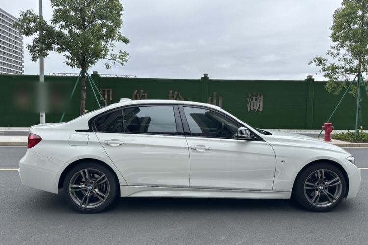 Used BMW 3 Series 2018 330Li M Sport Shadow Edition Exterior 4