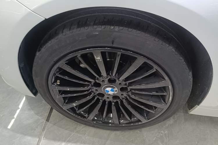 Used BMW 3 Series 2018 320Li Fashion Model Exterior 4