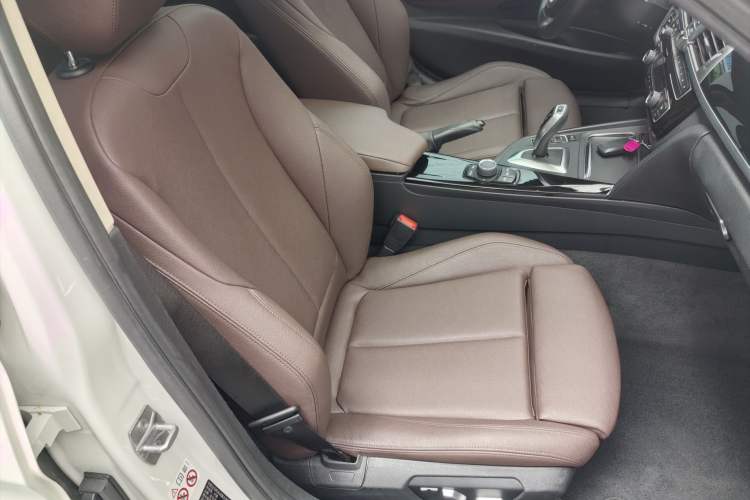 Used BMW 3 Series 2018 320Li Fashion Model Exterior 4