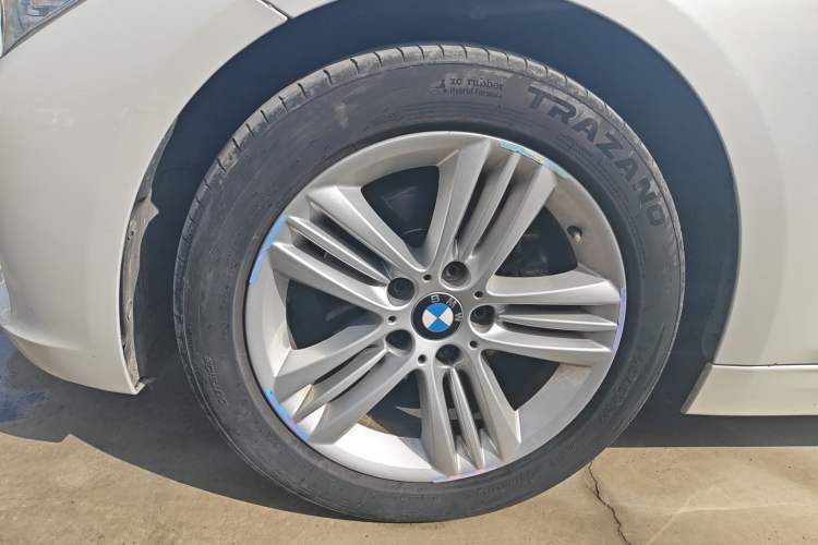 Used BMW 3 Series 2018 318Li Exterior 4