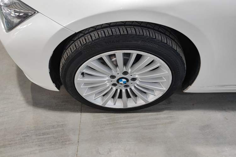 Used BMW 3 Series 2018 320Li Fashion Model Exterior 4