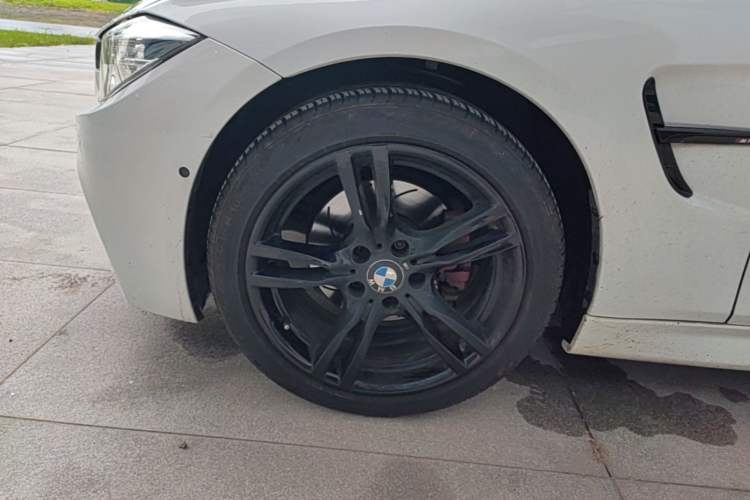 Used BMW 3 Series 2018 320Li Leading Model M Sport Package Exterior 4
