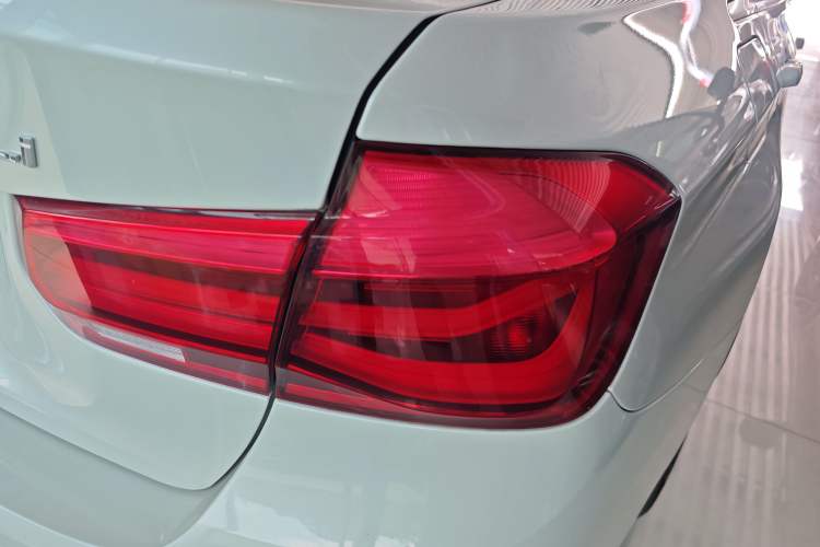 Used BMW 3 Series 2018 320Li Fashion Model Exterior 4