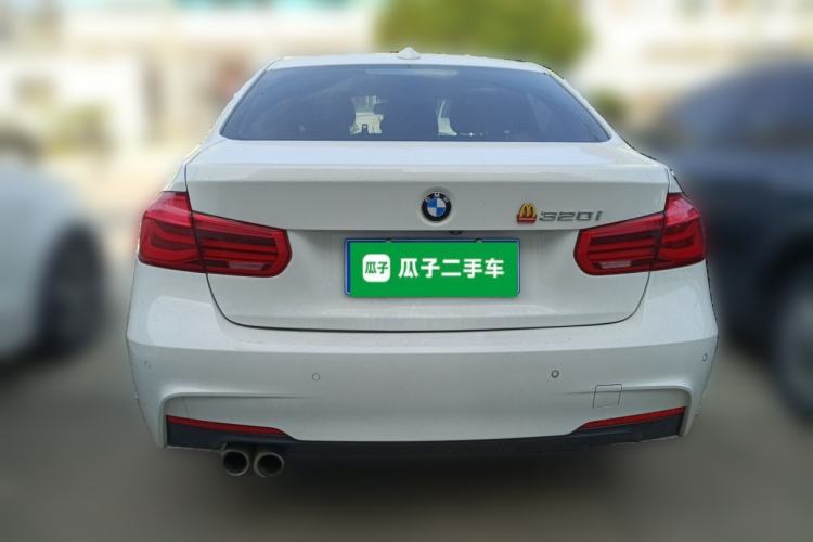 Used BMW 3 Series 2018 320i M Sport Package Exterior 4