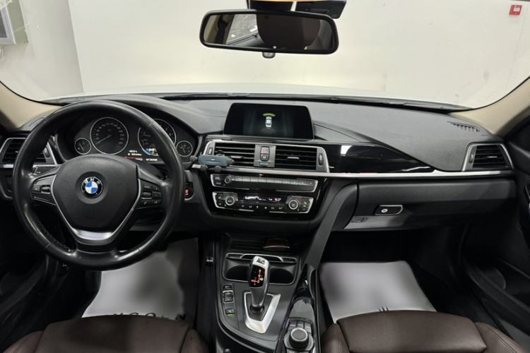 Used BMW 3 Series 2018 320Li Fashion Model Exterior 4
