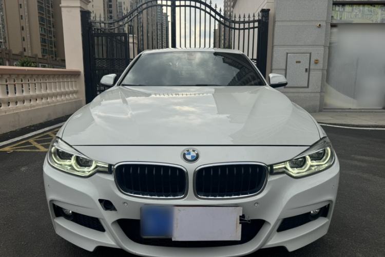 Used BMW 3 Series 2018 320i M Sport Package Exterior 5