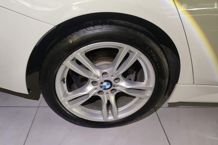 Used BMW 3 Series 2018 320Li Leading Model M Sport Package Exterior 5