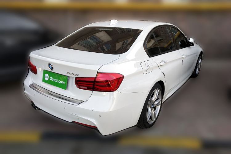 Used BMW 3 Series 2018 320i M Sport Package Exterior 5