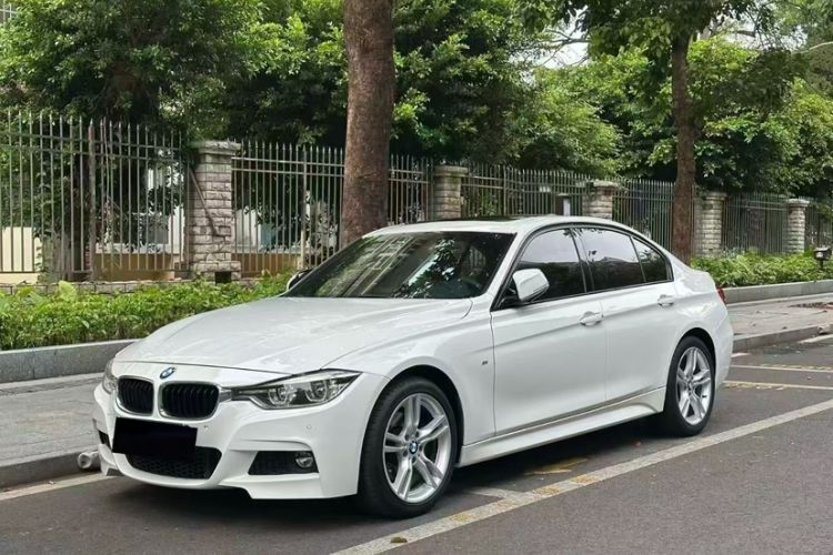 Used BMW 3 Series 2018 320i M Sport Package Exterior 5