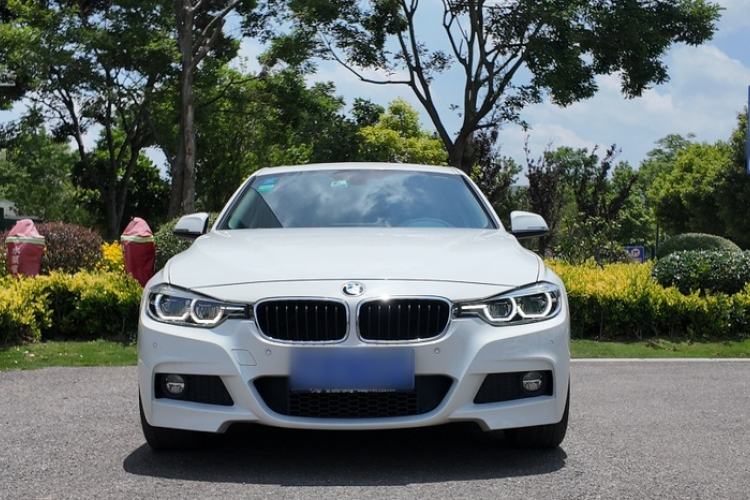 Used BMW 3 Series 2018 320Li Leading Model M Sport Package Exterior 6