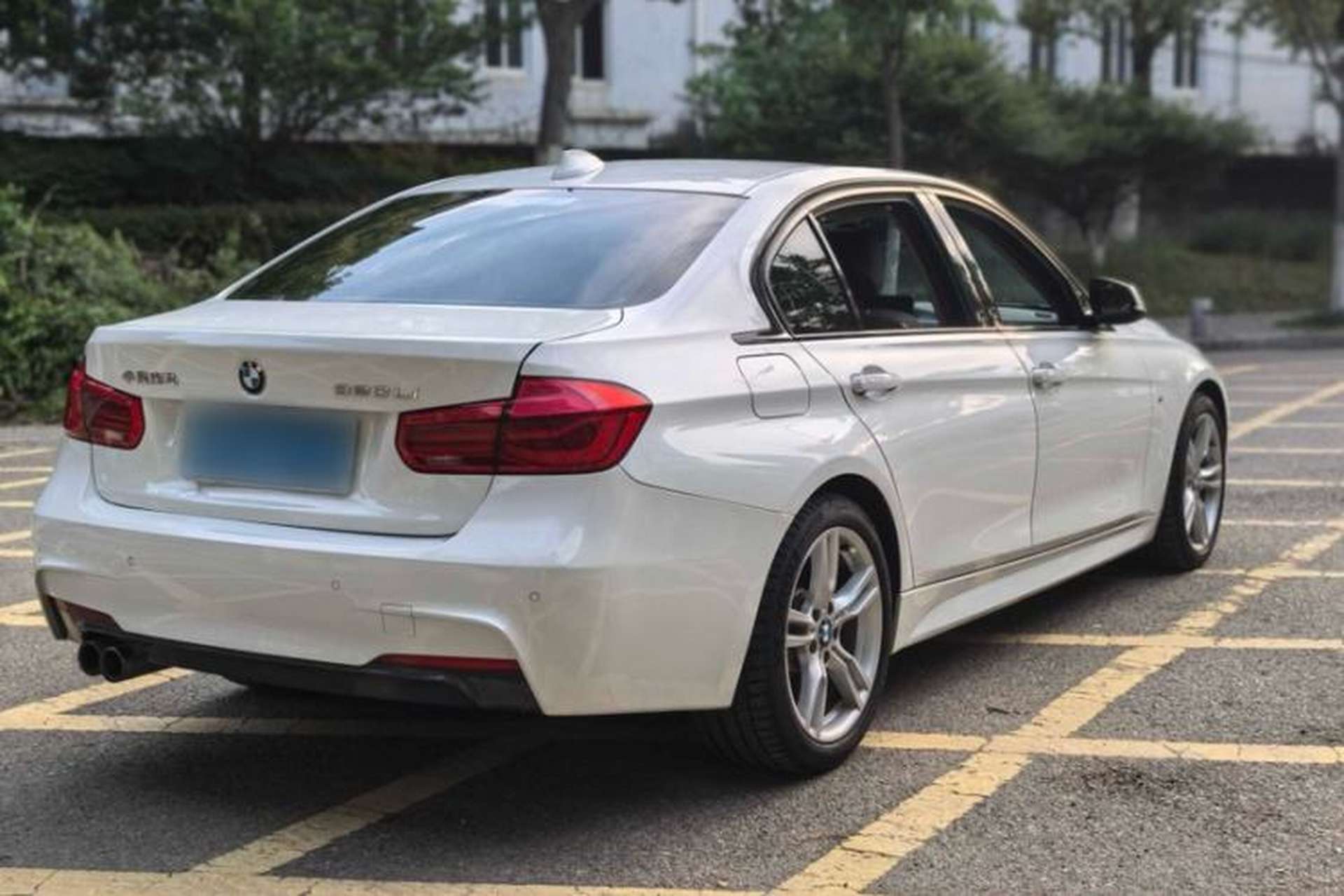 Used BMW 3 Series 2018 320Li Leading Model M Sport Package Exterior 6