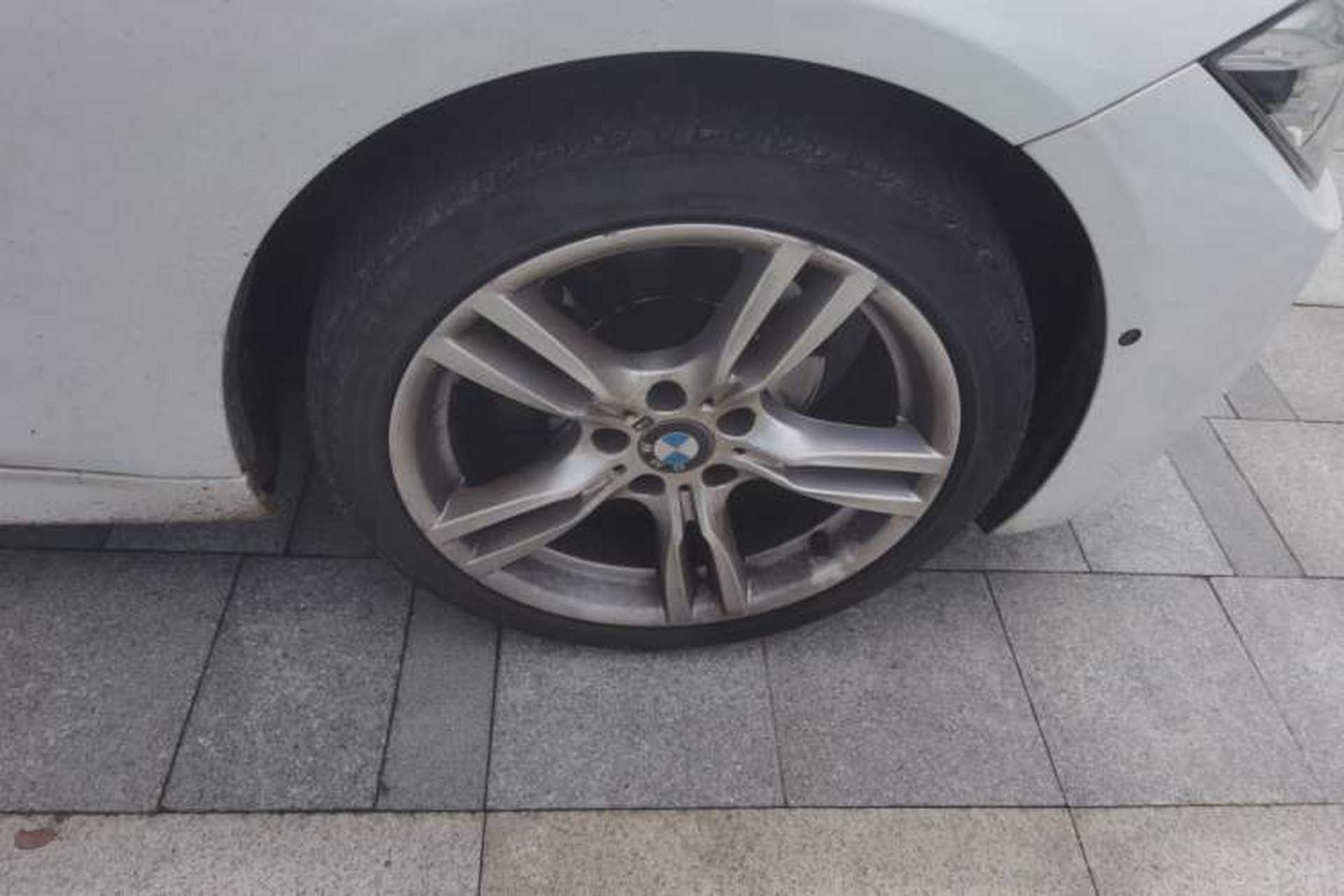 Used BMW 3 Series 2018 320Li Leading Model M Sport Package Exterior 7