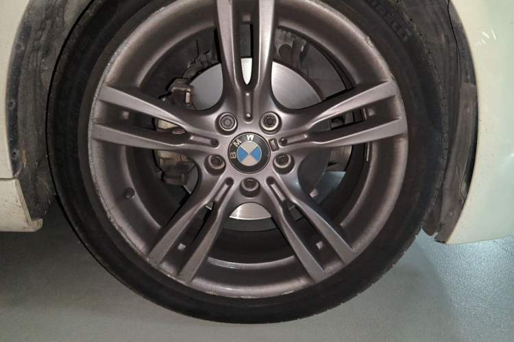 Used BMW 3 Series 2018 330i M Sport Night Edition Exterior 7