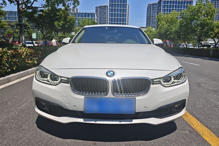 Used BMW 3 Series 2018 318i Front