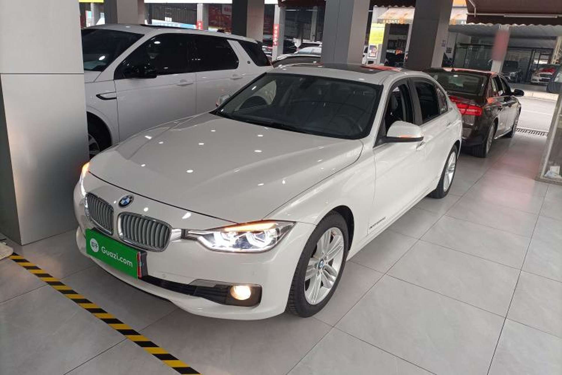 Used BMW 3 Series 2018 318Li Front Left 45 Deg