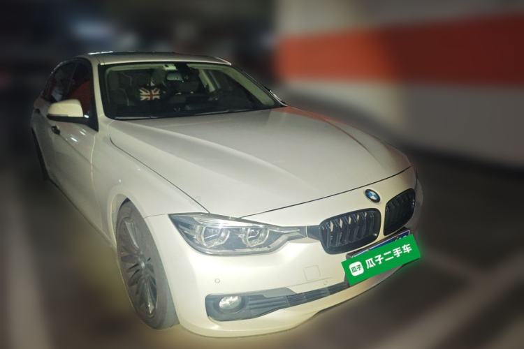 Used BMW 3 Series 2018 320Li Fashion Model Front Right 45 Deg