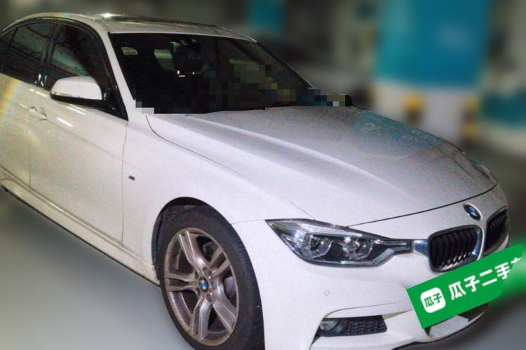 Used BMW 3 Series 2018 320i M Sport Package Front Right 45 Deg