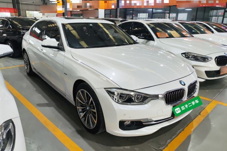 Used BMW 3 Series 2018 320Li Leading Luxury Package Front Right 45 Deg