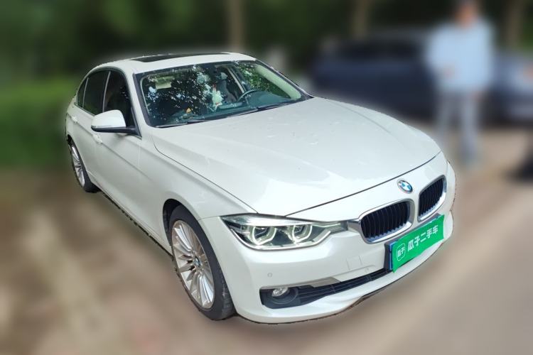 Used BMW 3 Series 2018 320Li Fashion Model Front Right 45 Deg