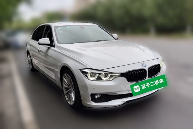 Used BMW 3 Series 2018 320Li Fashion Model Front Right 45 Deg