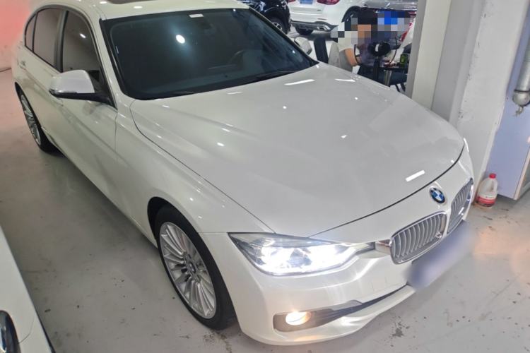 Used BMW 3 Series 2018 320Li Fashion Model Front Right 45 Deg