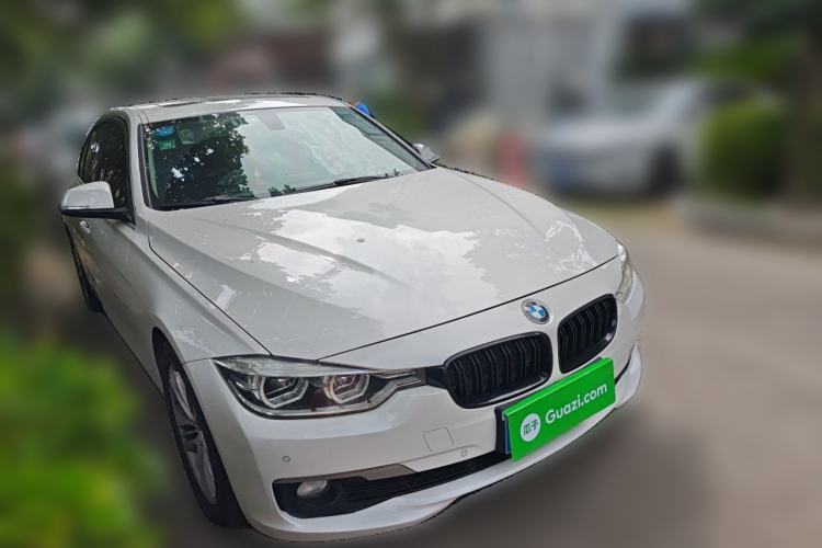 Used BMW 3 Series 2018 318Li Front Right 45 Deg