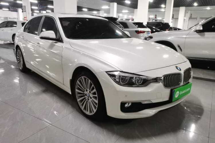 Used BMW 3 Series 2018 320Li Fashion Model Front Right 45 Deg