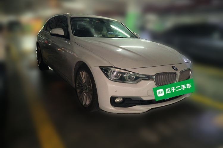 Used BMW 3 Series 2018 320Li Fashion Model Front Right 45 Deg