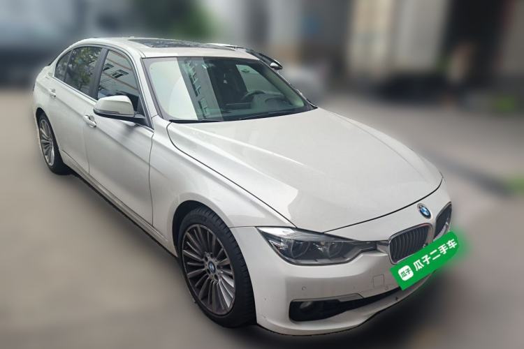 Used BMW 3 Series 2018 320Li Fashion Model Front Right 45 Deg