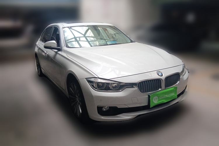 Used BMW 3 Series 2018 320Li Fashion Model Front Right 45 Deg