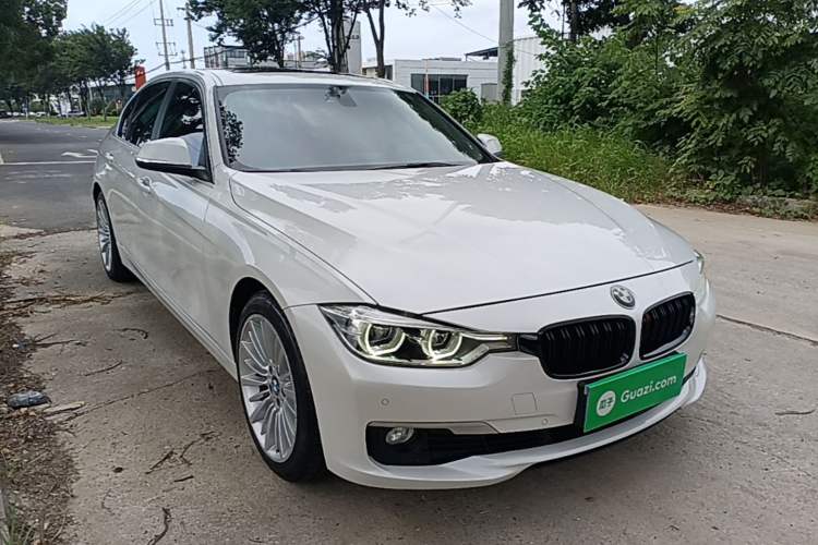 Used BMW 3 Series 2018 320Li Fashion Model Front Right 45 Deg