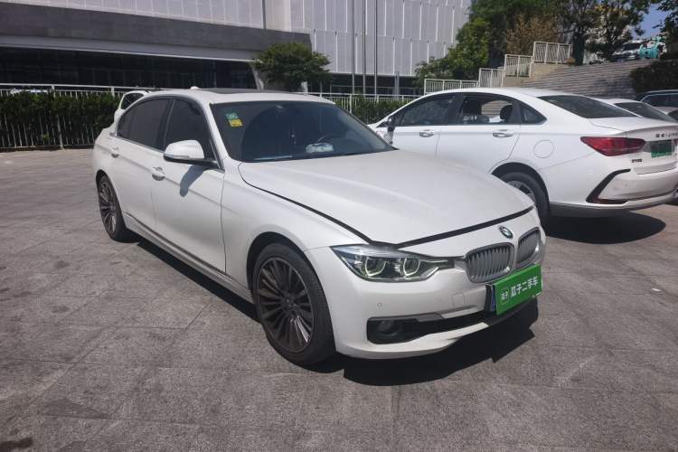 Used BMW 3 Series 2018 320Li Fashion Model Front Right 45 Deg