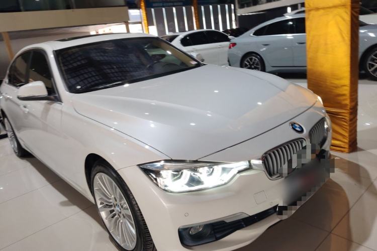 Used BMW 3 Series 2018 320Li Fashion Model Front Right 45 Deg