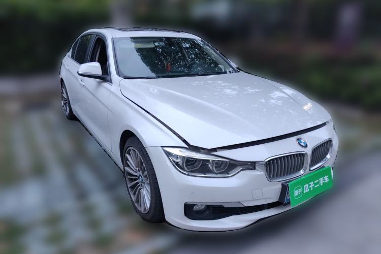 Used BMW 3 Series 2018 320Li Fashion Model Front Right 45 Deg