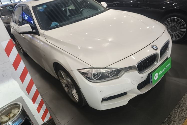 Used BMW 3 Series 2018 320Li Leading Model M Sport Package Front Right 45 Deg