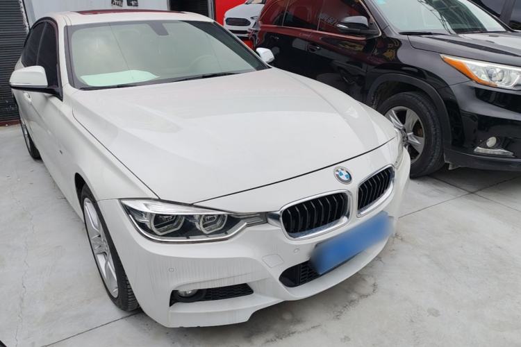 Used BMW 3 Series 2018 320i M Sport Package Front Right 45 Deg