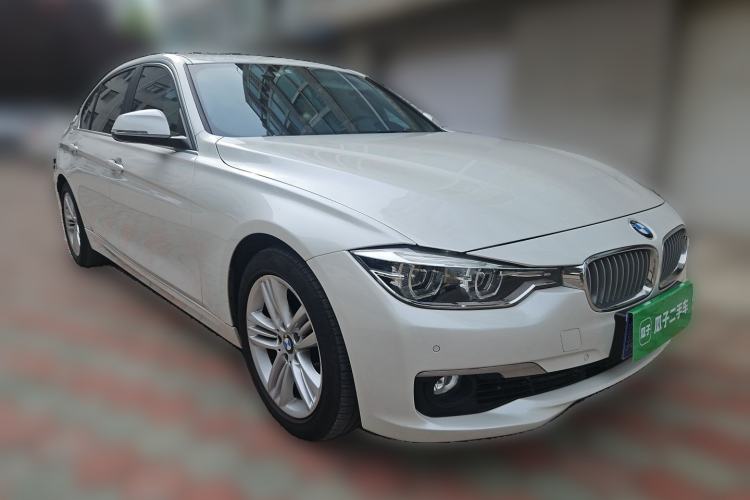 Used BMW 3 Series 2018 318Li Front Right 45 Deg