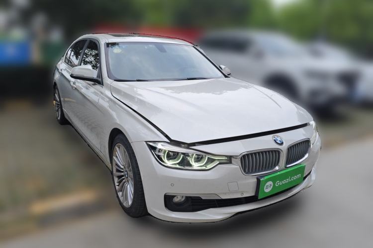 Used BMW 3 Series 2018 320Li Fashion Model Front Right 45 Deg