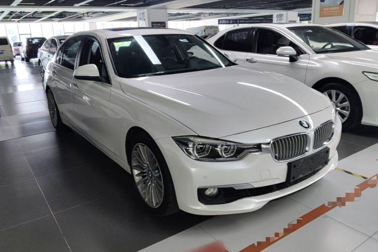 Used BMW 3 Series 2018 320Li Fashion Model Front Right 45 Deg