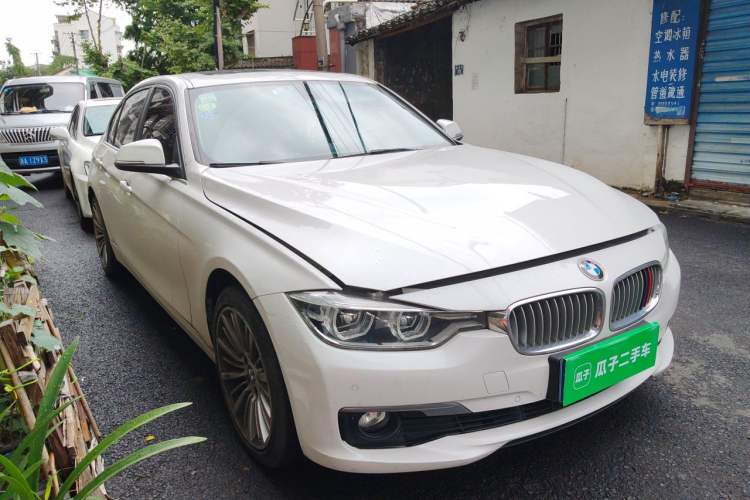 Used BMW 3 Series 2018 320Li Fashion Model Front Right 45 Deg
