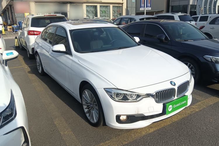 Used BMW 3 Series 2018 320Li Fashion Model Front Right 45 Deg