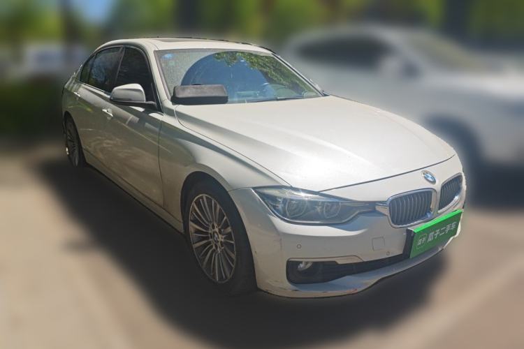 Used BMW 3 Series 2018 320Li Fashion Model Front Right 45 Deg