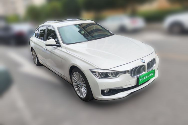 Used BMW 3 Series 2018 320Li Fashion Model Front Right 45 Deg