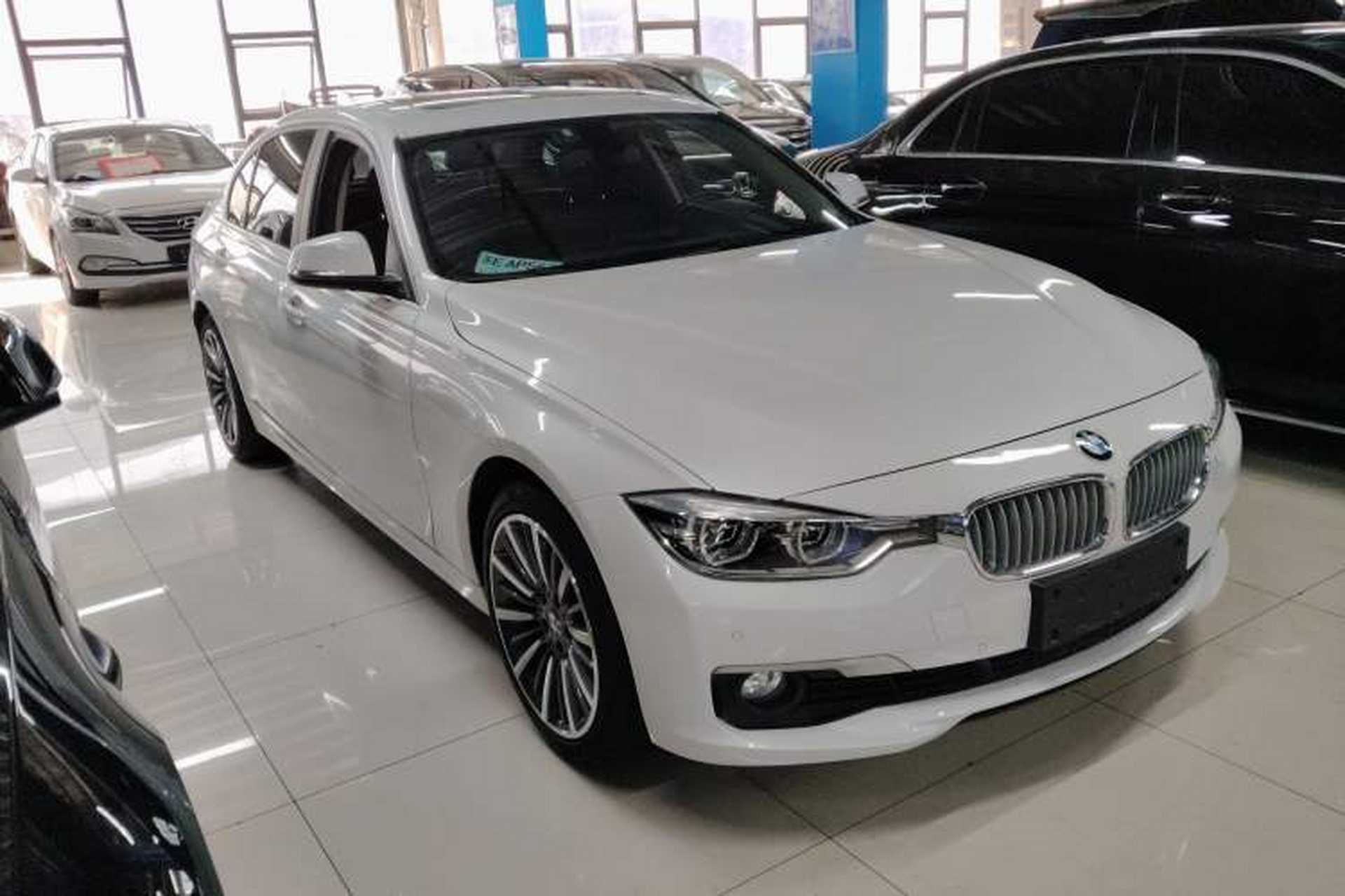 Used BMW 3 Series 2018 320Li Fashion Model Front Right 45 Deg