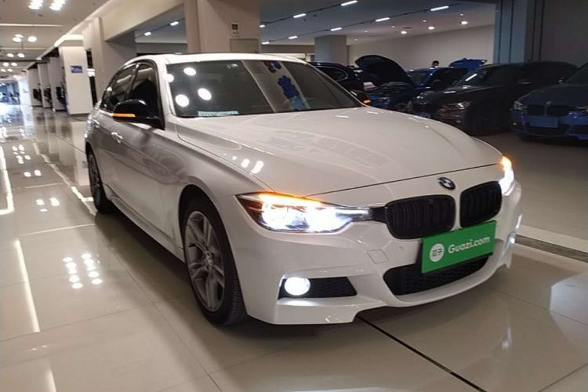 Used BMW 3 Series 2018 320i M Sport Night Edition Front Right 45 Deg