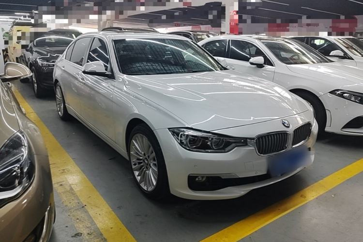 Used BMW 3 Series 2018 320Li Fashion Model Front Right 45 Deg