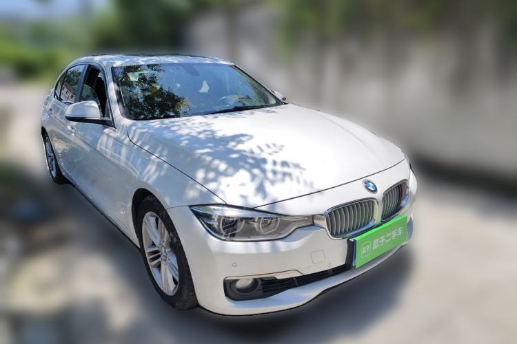 Used BMW 3 Series 2018 318Li Front Right 45 Deg