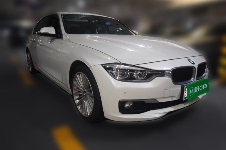 Used BMW 3 Series 2018 320Li Fashion Model Front Right 45 Deg